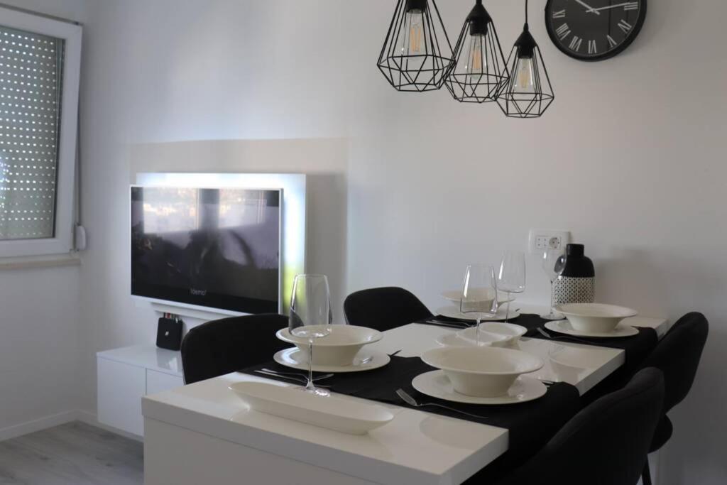 New! Top Apartment, Split View From Above 외부 사진